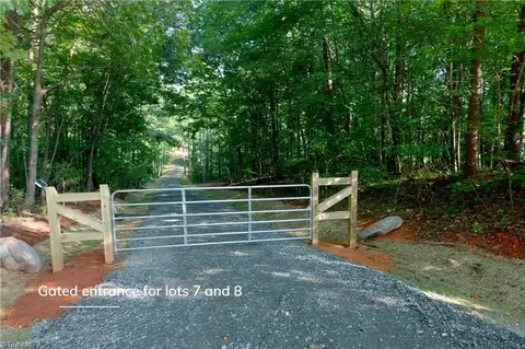 8 Old Mill Rd, Pinnacle, NC 27043 photo 23