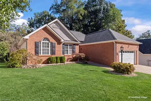 5125 Old Plantation Cir, Winston Salem, NC 27104