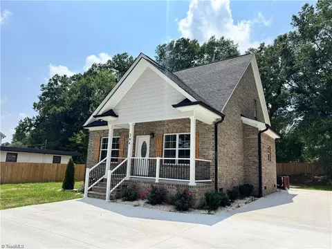 204 Guerrant St, Greensboro, NC 27401
