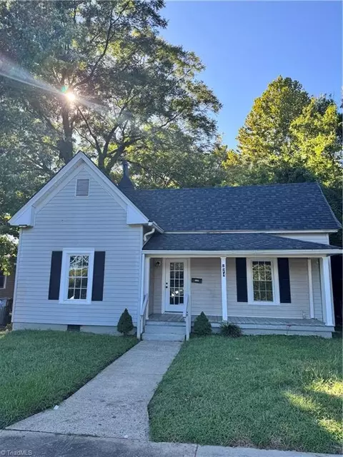 924 Dillard St, Greensboro, NC 27403