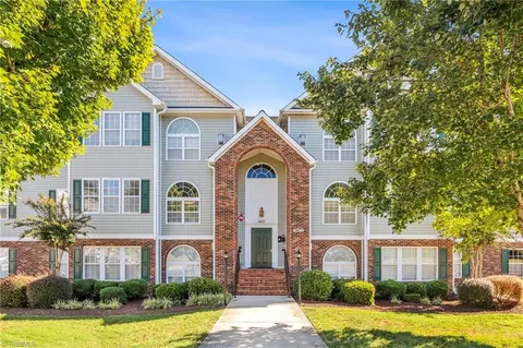 3473 Forestdale Dr, Burlington, NC 27215