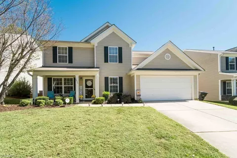 3828 Robbins Brook Dr, Winston Salem, NC 27107