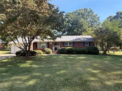 131 Louella Dr, Winston Salem, NC 27107