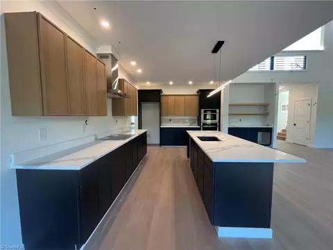 Kitchen - 306 Cool Run, Lexington, NC 27295 photo 2 of 2