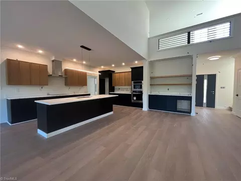Kitchen - 306 Cool Run, Lexington, NC 27295 photo 1 of 2