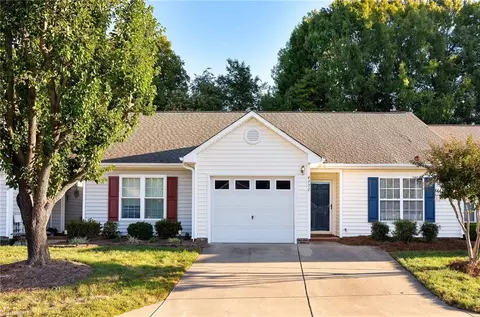4332 Rocky Brook Ct, Greensboro, NC 27409