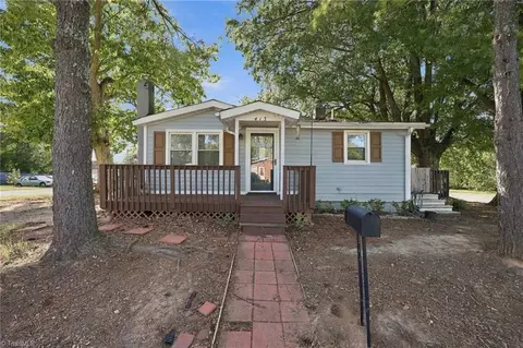 413 New St, Kernersville, NC 27284