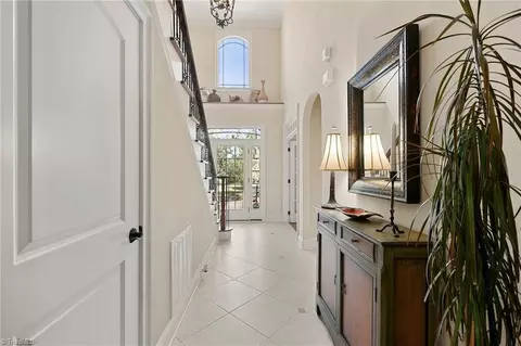 Entry Way - 122 Knicker Ln, Bermuda Run, NC 27006 photo 2 of 4