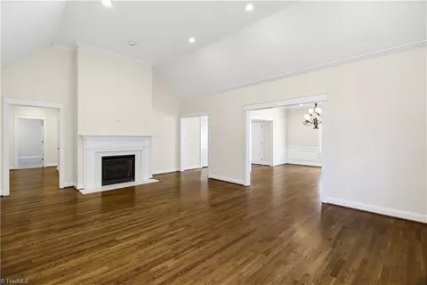 Living - 115 Laurel Pl, Bermuda Run, NC 27006 photo 2 of 7