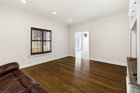 Living - 115 Laurel Pl, Bermuda Run, NC 27006 photo 6 of 7