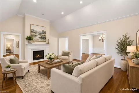 Living - 115 Laurel Pl, Bermuda Run, NC 27006 photo 3 of 7