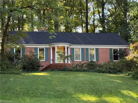 102 Sparger Pl, Greensboro, NC 27455