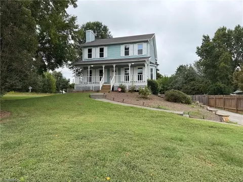 1001 Kingstree Ridge Dr, Winston Salem, NC 27127