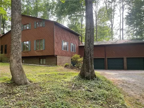 6902 Greenland Ave, Julian, NC 27283
