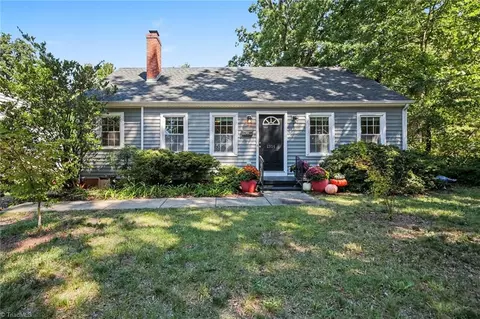 1314 Winstead Pl, Greensboro, NC 27408