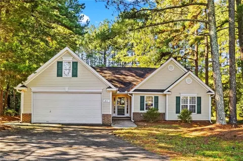 211 Whispering Pines Ln W, Linwood, NC 27299