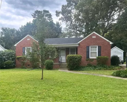 1316 Hawthorne Ln, Burlington, NC 27215