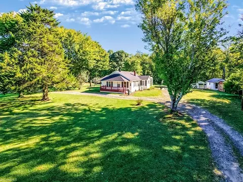 1568 Airport Rd, North Wilkesboro, NC 28659