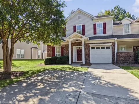 5944 Hollow Wood Ct, Winston Salem, NC 27104
