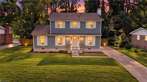 3207 Delmonte Dr, Greensboro, NC 27406