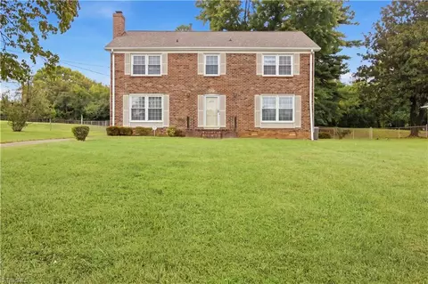 3205 Crestview Dr, High Point, NC 27260