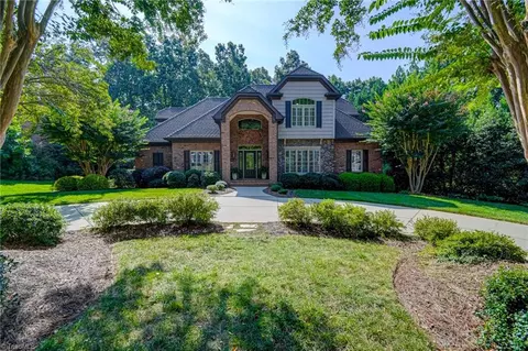 3736 Burbank Ln, Winston Salem, NC 27106