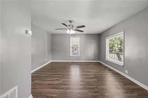 Living - 318 Greer Ave, High Point, NC 27260 photo 3 of 6
