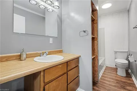 Bath - 318 Greer Ave, High Point, NC 27260 photo 2 of 2