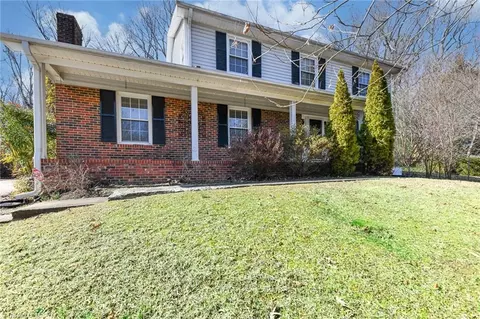 2019 Downing St, Greensboro, NC 27410