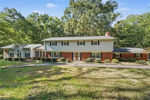 8800 Harwick Ct, Lewisville, NC 27023