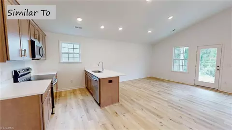 Entry Way - 6837 Maize Dr, High Point, NC 27265 photo 5 of 12