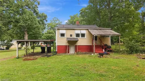 Exterior - 1415 Pointer St, Roxboro, NC 27573 photo 7 of 9