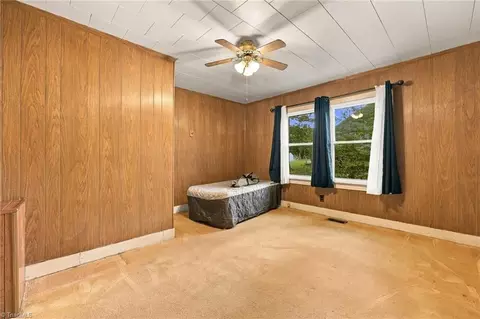 Bedroom - 1415 Pointer St, Roxboro, NC 27573 photo 5 of 5