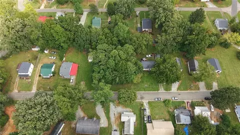 View/Area - 1415 Pointer St, Roxboro, NC 27573 photo 3 of 6
