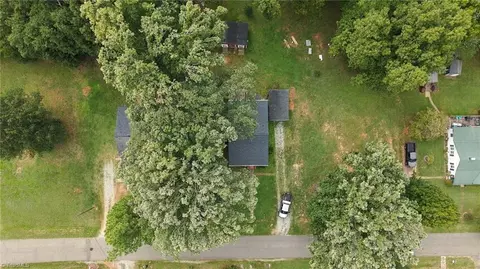 View/Area - 1415 Pointer St, Roxboro, NC 27573 photo 2 of 6