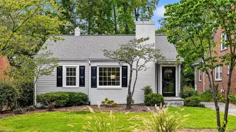 212 Kensington Rd, Greensboro, NC 27403