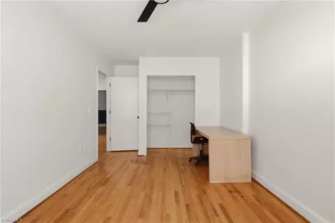Bedroom - 220 Parkway Ave E, High Point, NC 27262 photo 3 of 5
