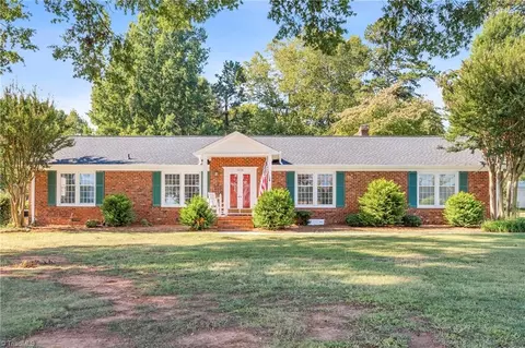 3176 Garden Rd, Burlington, NC 27215