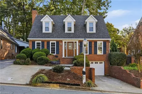 821 Chancy Ln, Winston Salem, NC 27104