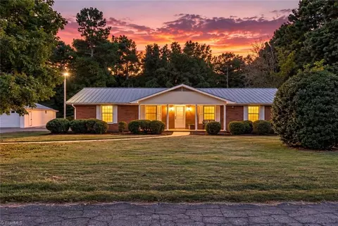 113 Glendale Rd, Lexington, NC 27292