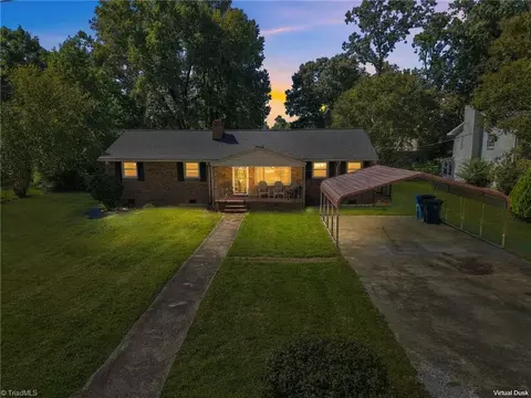1612 Brannock Dr, Greensboro, NC 27406
