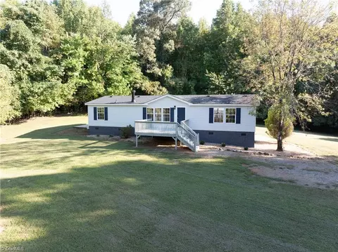 104 Darians Way, Siler City, NC 27344