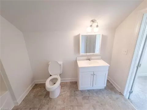 Bath - 2549 Ossipee Front St, Elon, NC 27244 photo 4 of 4