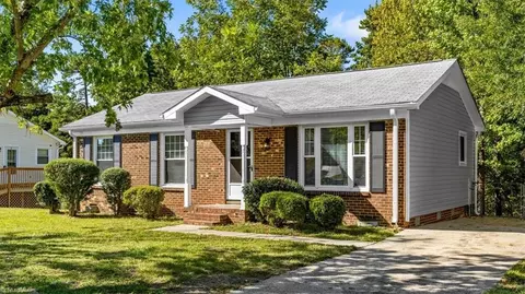 815 Tipperary Dr, Greensboro, NC 27406