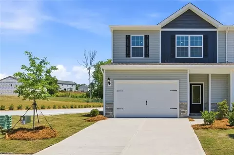 3329 Cider Hill Ct, Winston Salem, NC 27127
