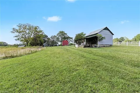 Exterior - 158 Ashley Loop, Eden, NC 27288 photo 5 of 5