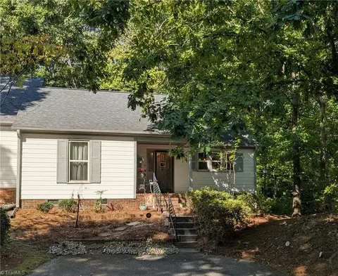 926 Chatfield Dr #C, Jamestown, NC 27282