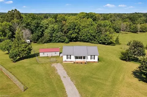 285 Raven Cir, Lexington, NC 27292