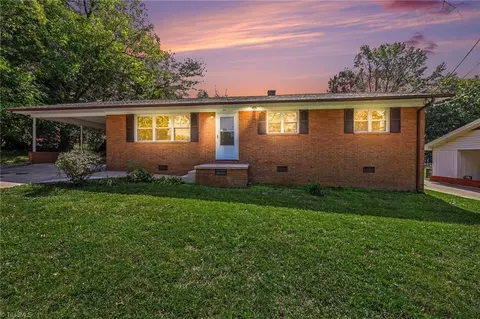 324 Silver Ave, Asheboro, NC 27203