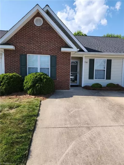 716 Wynbrook Square Ln, Winston Salem, NC 27103